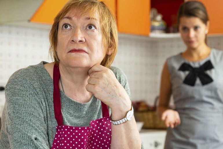 Семейные долг и короткие деньги: о сложных отношениях и жертвах