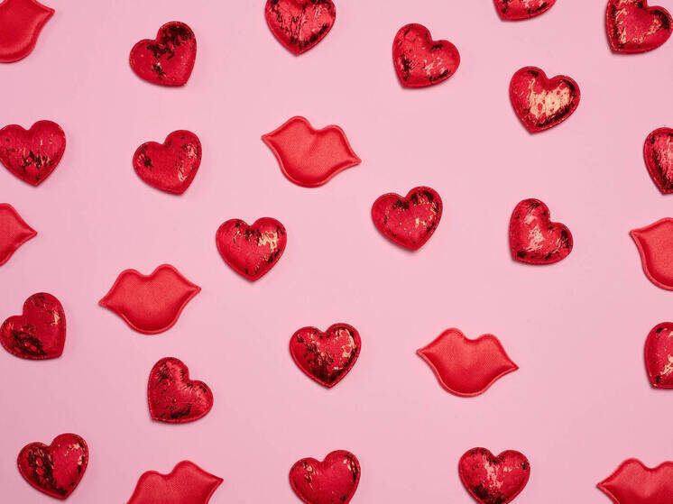 Исследование: Причины отсутствия празднования Дня влюбленных в России