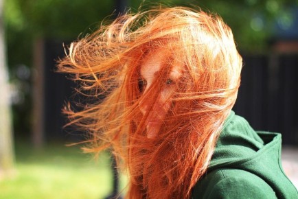 Секреты нарциссов: Как отрицание помогает им сохранять иллюзии